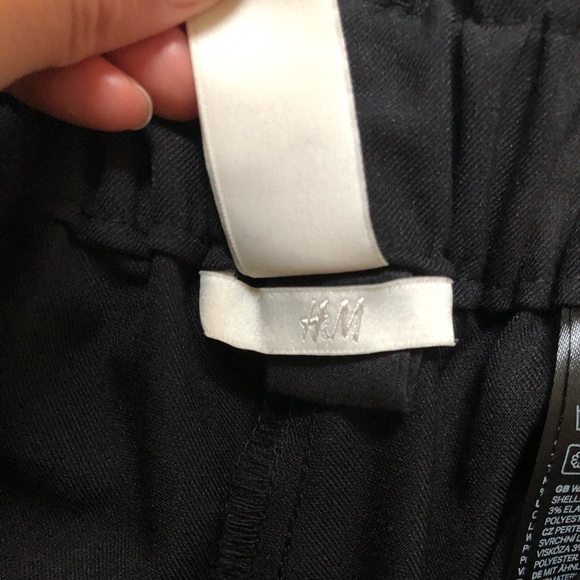 H&M Tie Waist Paperbag Pants | 4 - Picture 3 of 7